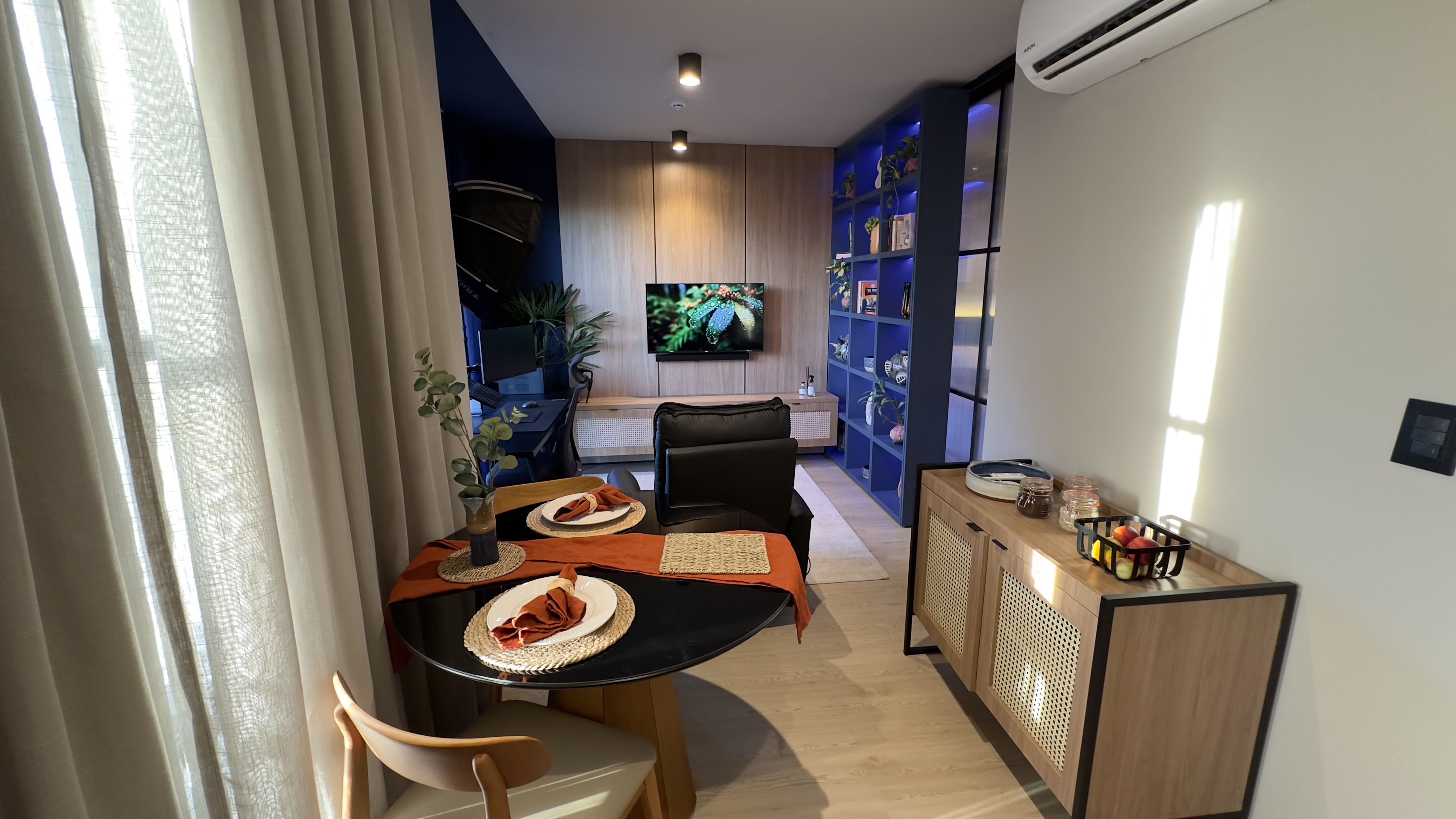 Sala de estar e área de jantar